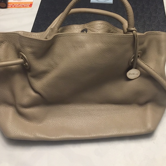FURLA Beige Leather Shoulder Bag - Picture 4 of 4