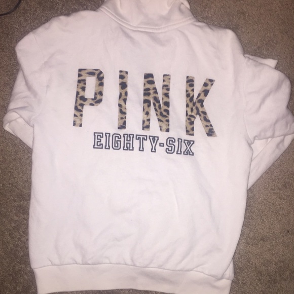 VS PINK Cheetah 1/4 Zip