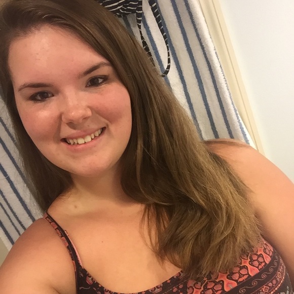 Meet your Posher, Samantha - Picture 1 of 1