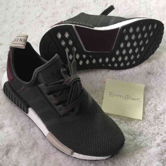 Last ones• New Adidas NMD R1 Utility Grey - Picture 2 of 4