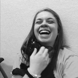 Meet your Posher, Abbie