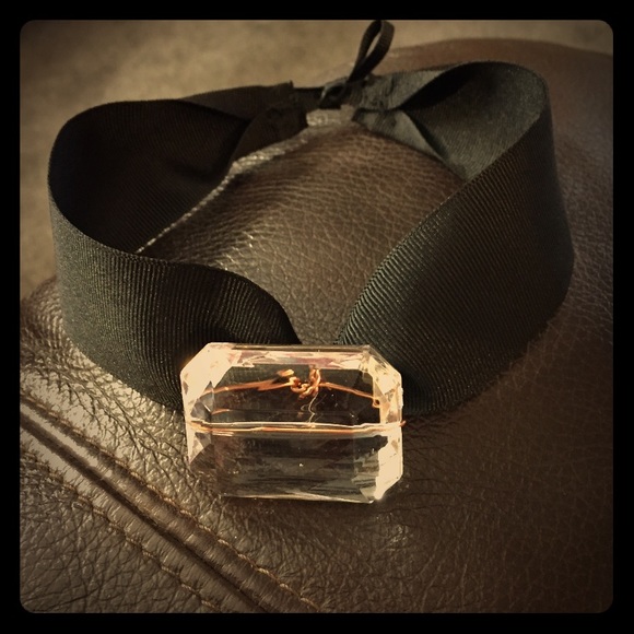 Amazing Crystal Stone Choker. Handmade