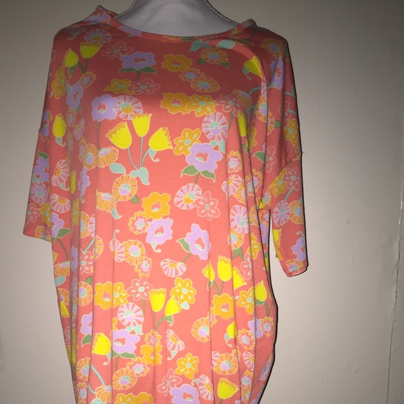 LuLaRoe Irma shirt