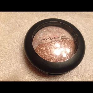Mac mineralized eye shadow