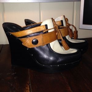 L.A.M.B Euclid wedge