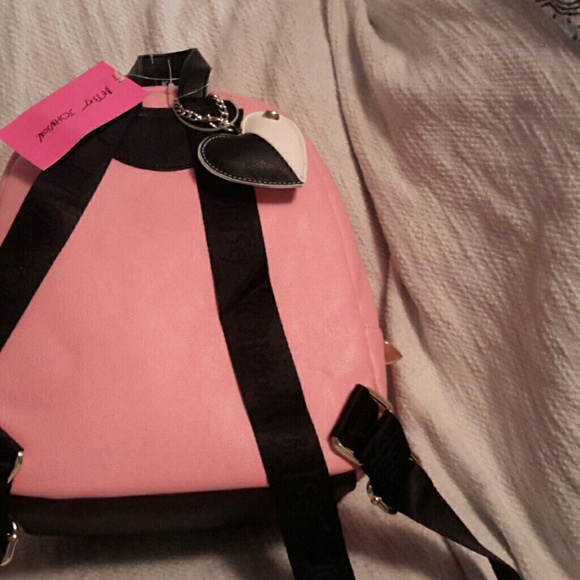 Hold tsey johnson backpack with heart dangle NWT - Picture 2 of 4