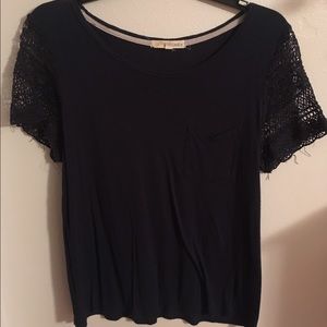 Printed sleeve tee shirt