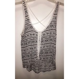 Black and white flow crop top