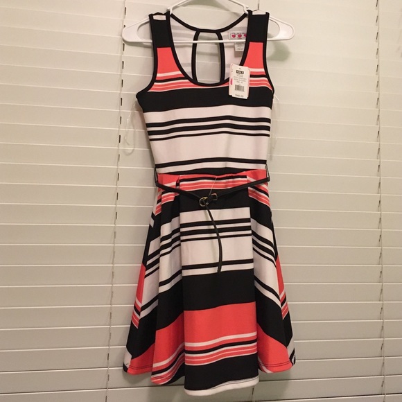 NWT striped dress with belt - Picture 1 of 3