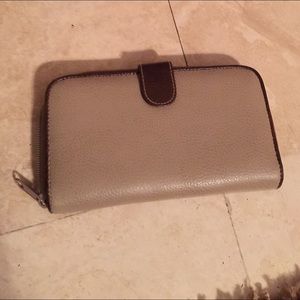 Rosetti Organizer Wallet