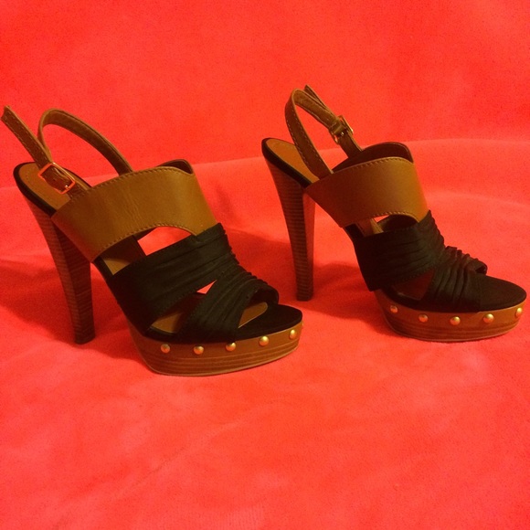 Colin Stuart studded high heels