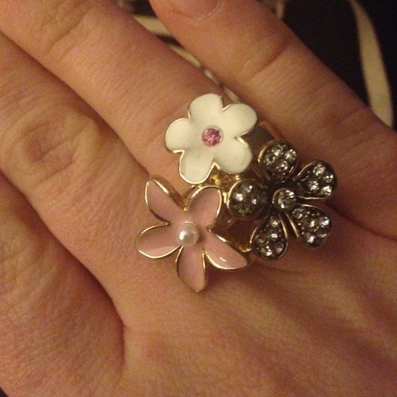 Adjustable Floral Accent Ring
