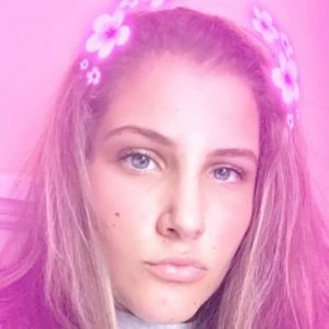 Meet your Posher, Ana