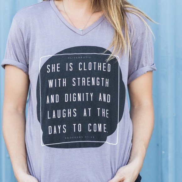 Last one! LARGE strength and dignity tee - Picture 5 of 5