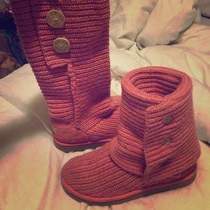 Tall knitted uggs
