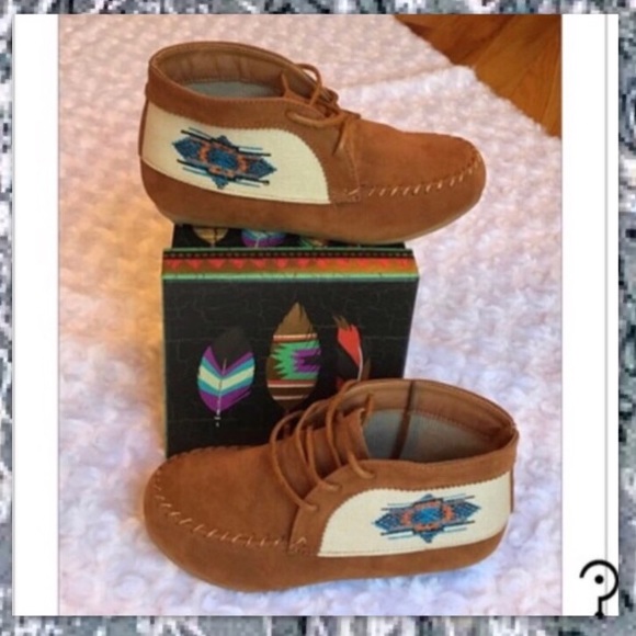 51Twenty Other - New| KIDS TAN MOCCASIN BOOTIES SHOES