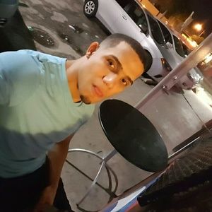 Meet your Posher, Julio