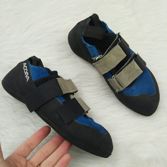 Acopa climbing shoes