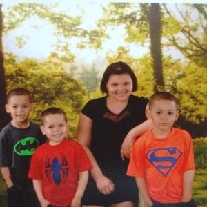 Meet your Posher, Crystal