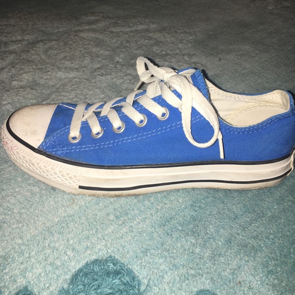 royal blue converse