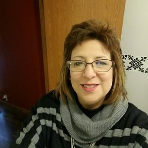 Meet your Posher, Sondra
