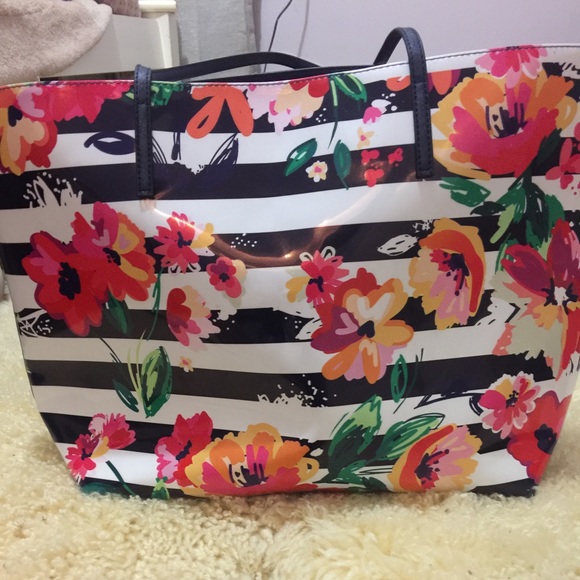 Macy's Tote 🌺