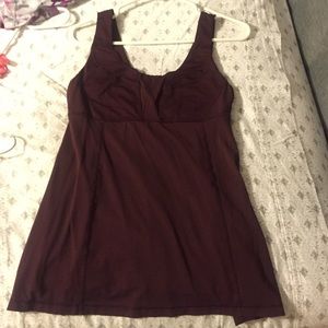 Lulu lemon maroon top!!