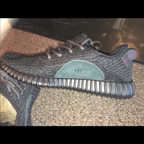 Adidas yeezy boost 350 Pirate Blacks - Picture 3 of 4