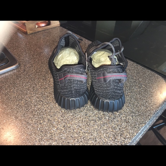 Adidas yeezy boost 350 Pirate Blacks - Picture 4 of 4