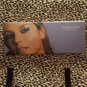 NEW! Victoria's Secret Eye Shadow Palette
