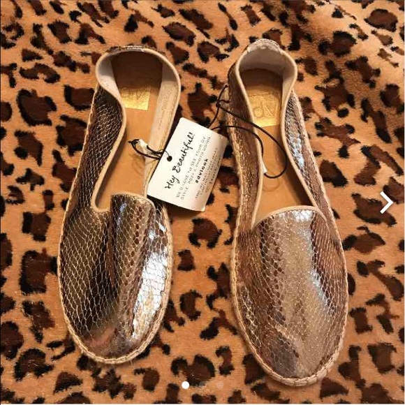 Gold Espadrilles flats