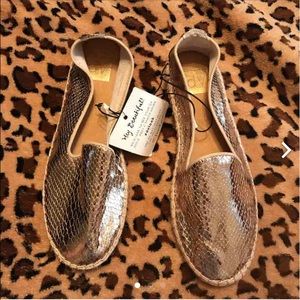 Gold Espadrilles flats