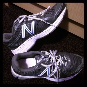 New Balance Grey Sneakers / running shoes