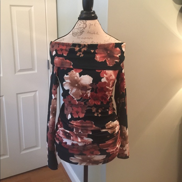 FINAL PRICENWT Colors of dress are spot on!! - Picture 2 of 7