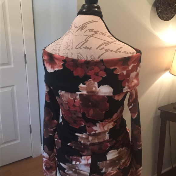 FINAL PRICENWT Colors of dress are spot on!! - Picture 3 of 7