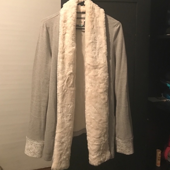 Anthropologie Cardigen