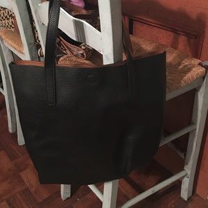 Black tote
