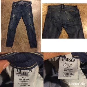 Hudson size 31 Krista super skinny destroyed