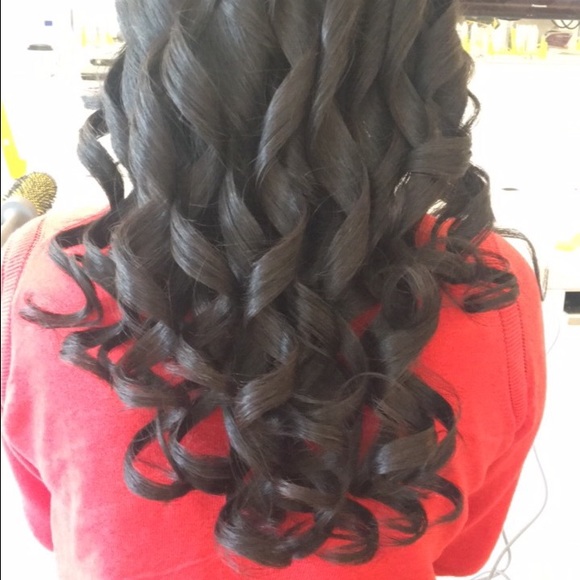 Meet your Posher, Tiff ๐ - Picture 4 of 8