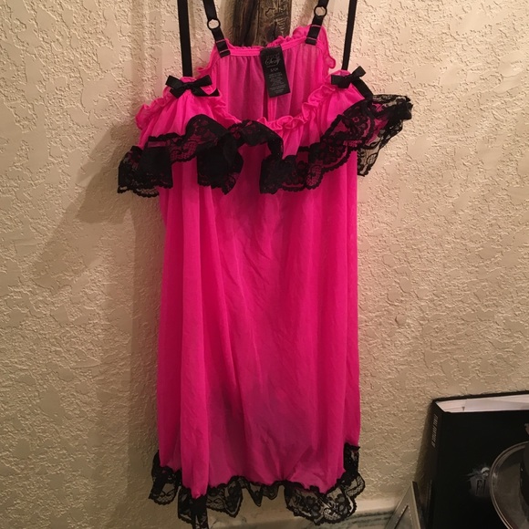 Lingerie/night gown