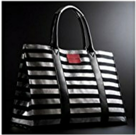 Victoria's Secret Handbags - Newest Victoria Secret Bag *LOWEST PRICE*
