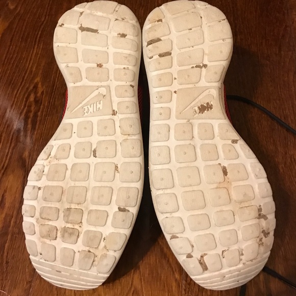 Nike Roshes - Picture 3 of 3