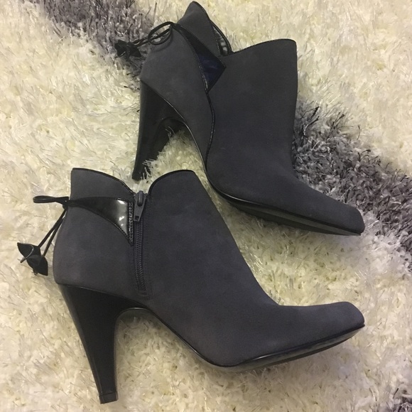 Naturalizer Heeled Ankle Boots Grey 5