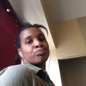 Meet your Posher, Latoya