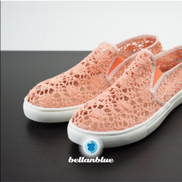 The ELSA embroidered slip ons - PEACH - Picture 2 of 7
