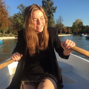 Meet your Posher, Avery