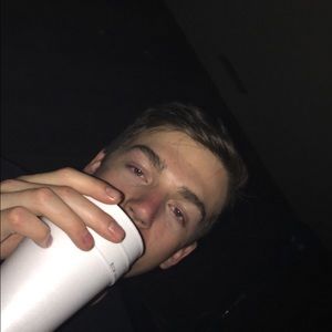 Meet your Posher, Nico