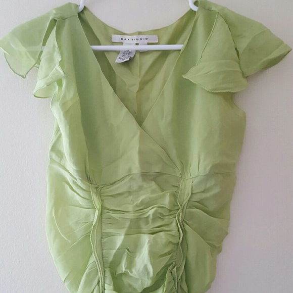 NWOT Max Studio super cute top