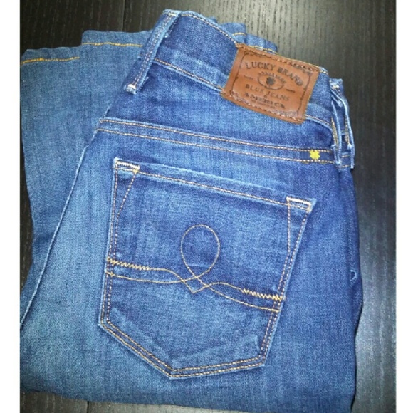 Lucky Brand Sofia straight blue jean size 25