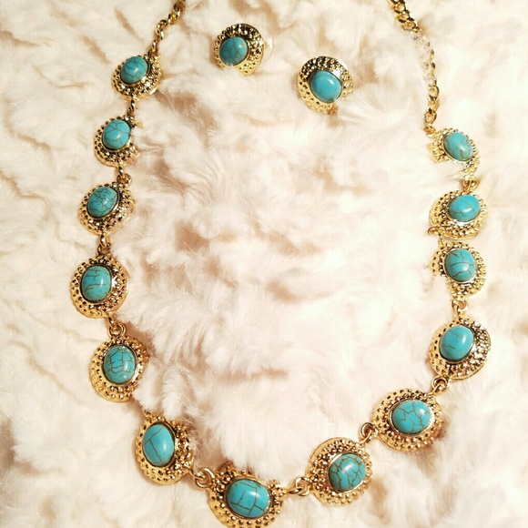 Jewelry - 💍BEAUTIFUL FAUX TURQUOISE STONE NECKLACE